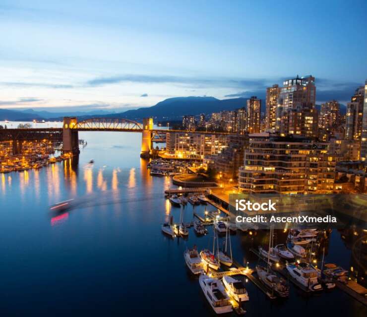 Traveling to Canada for Business or Tourism: What You Need to Prepare