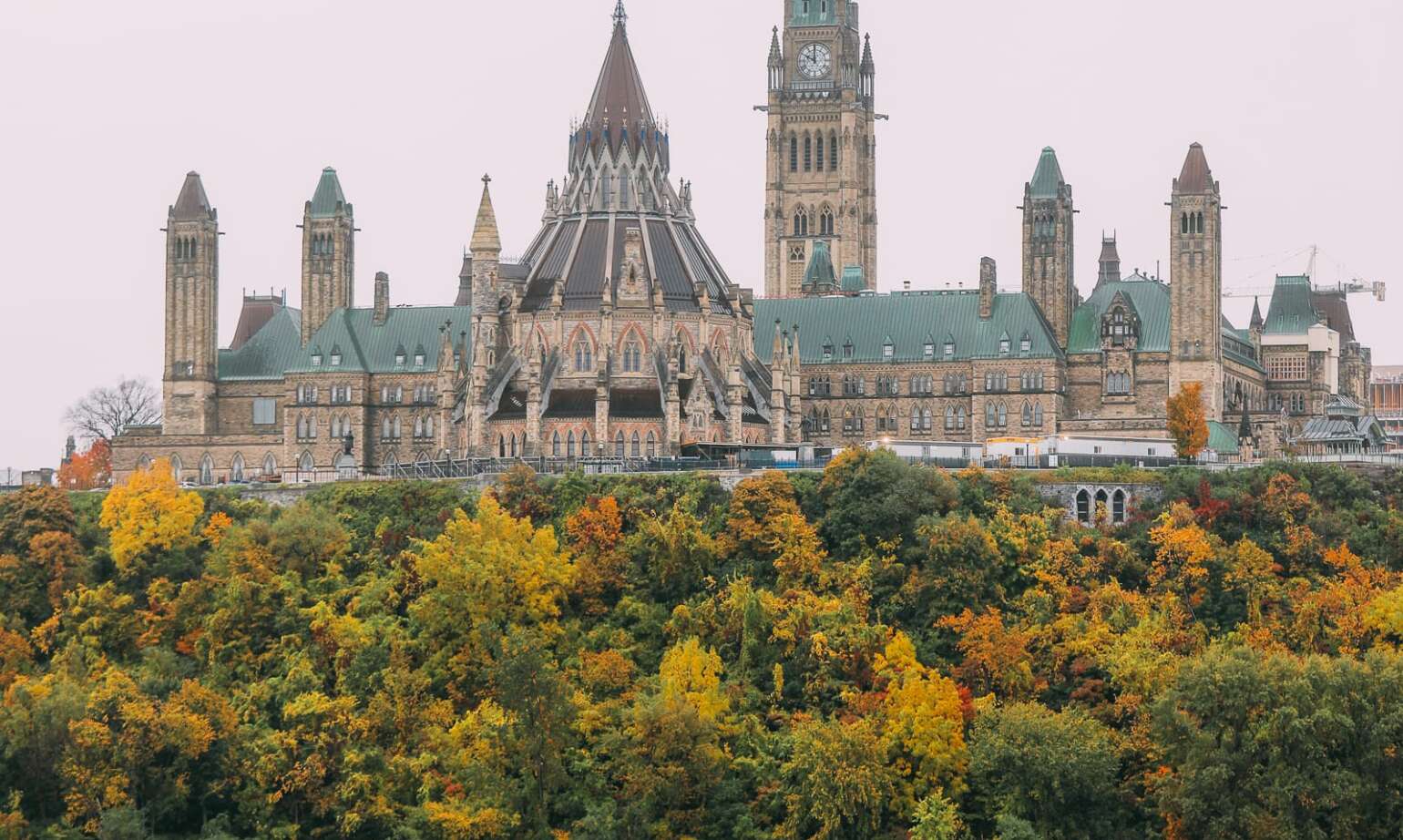Canada Invites 733 Provincial Nominees: What the Latest Express Entry PNP Draw Means for Applicants